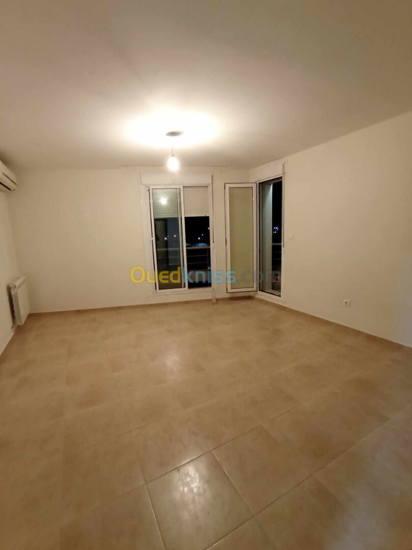 Location Appartement F3 Oran Oran