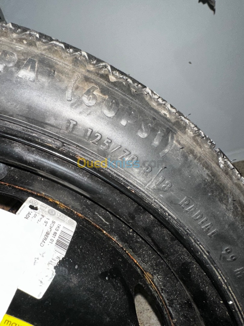 Galette continental T 125 /70 R 18 