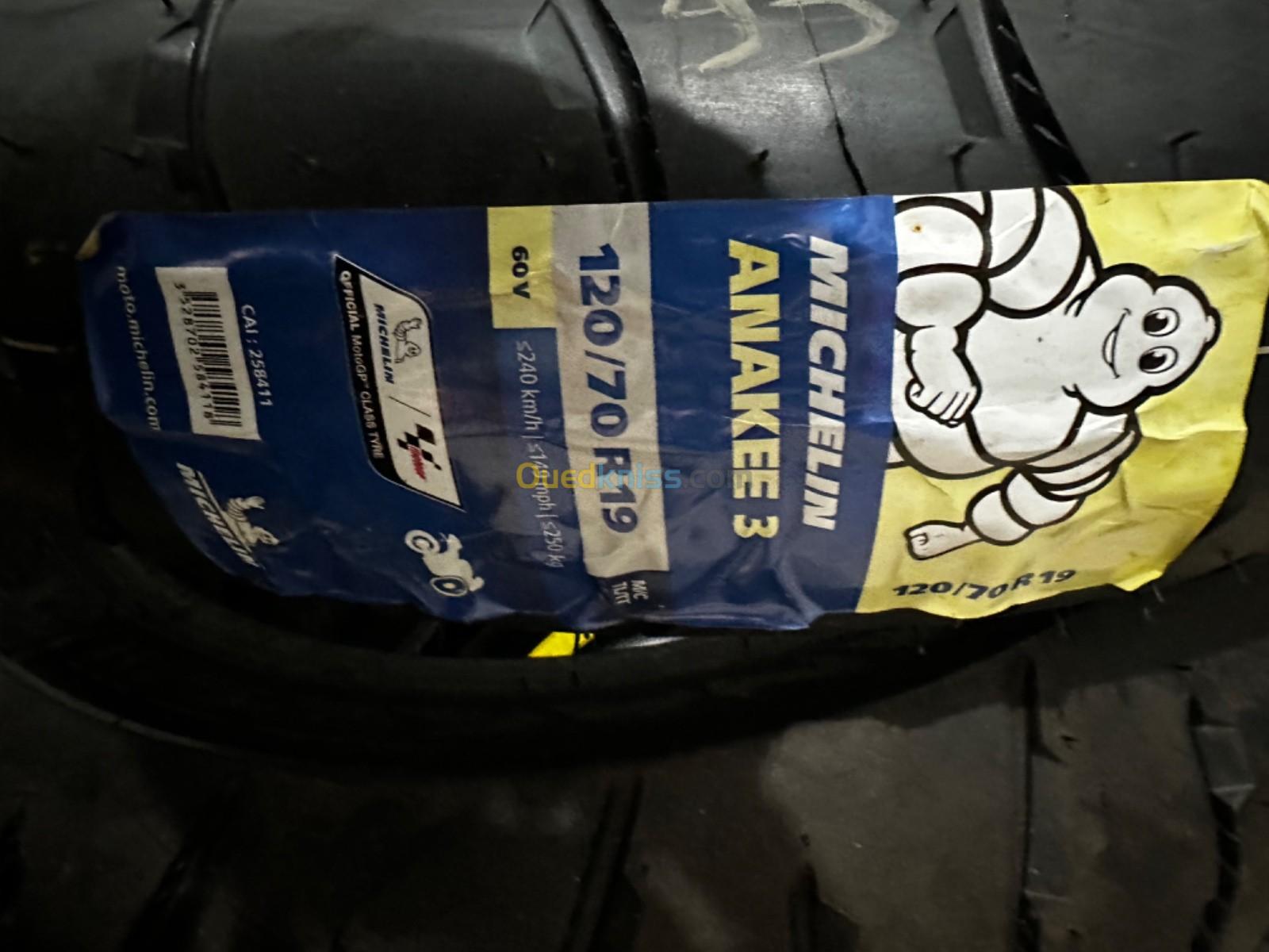 Pneu Michelin 170/60 R 17  120/70 R19 