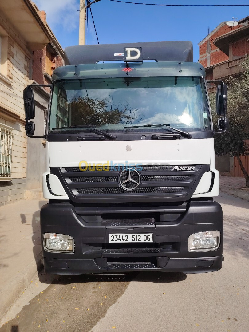 Mercedes Axor 2012