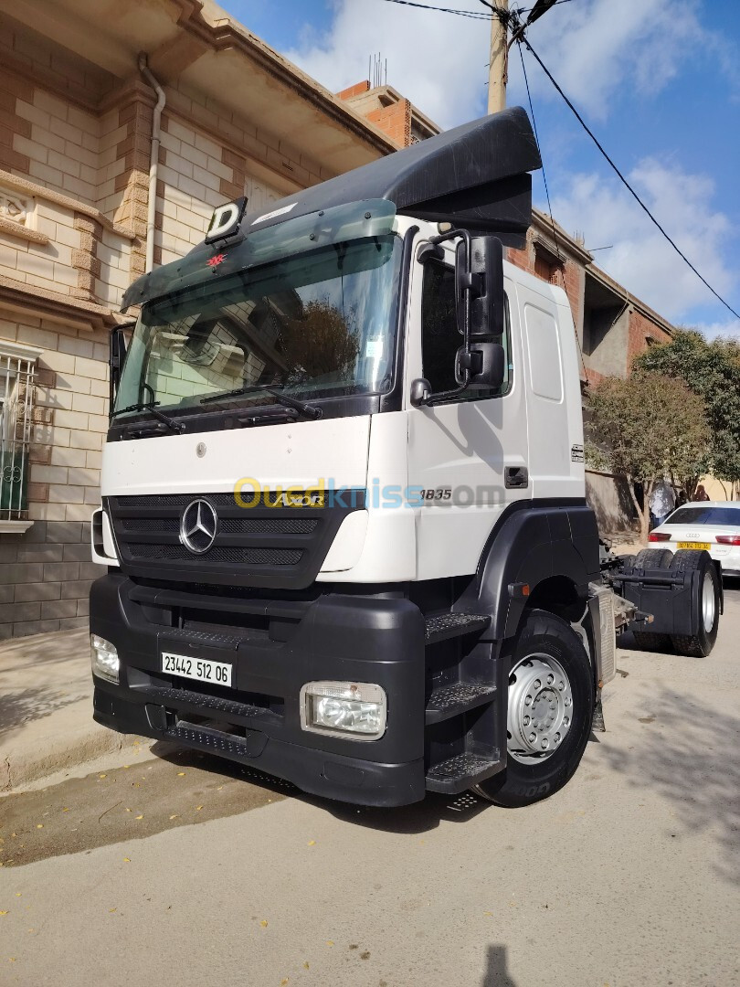 Mercedes Axor 2012