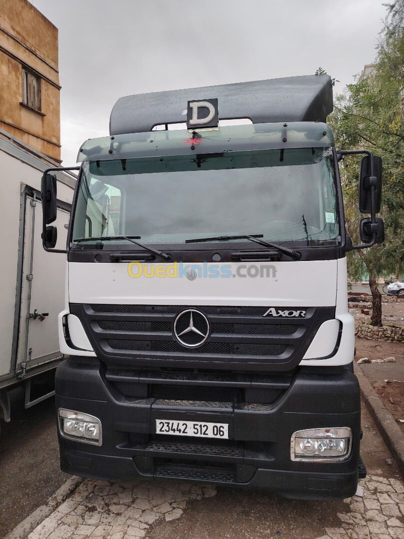 Mercedes Axor 2012