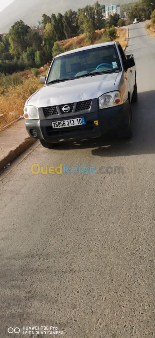 Nissan Pickup 2013 Hardbody