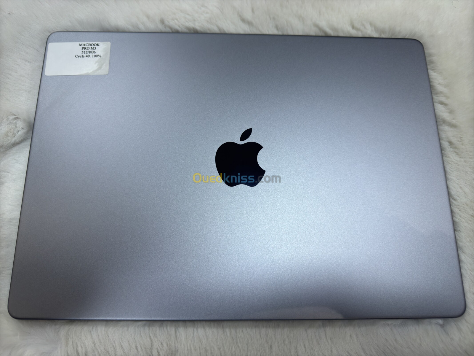 MACBOOK PRO M3  8/512gb