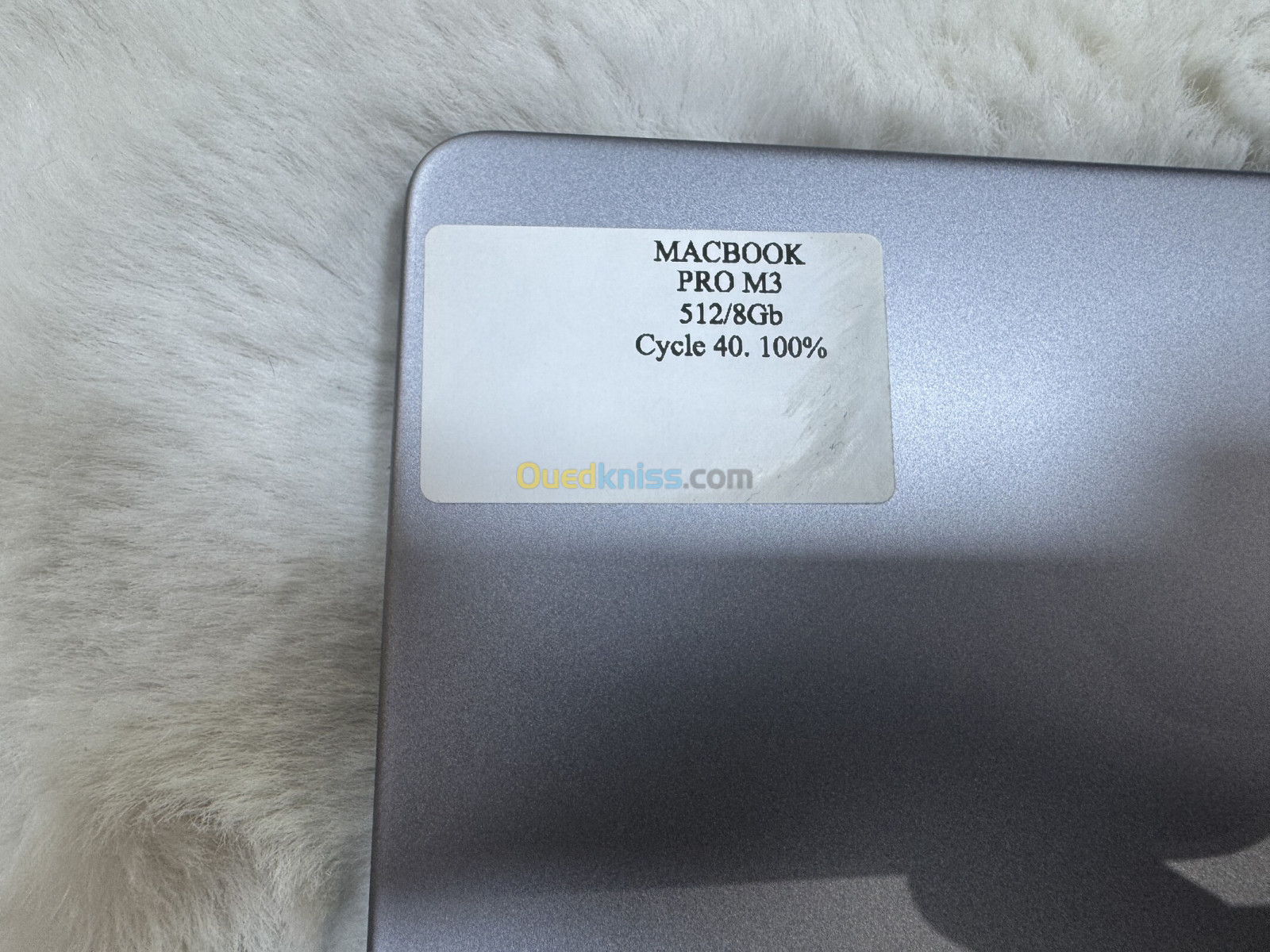 MACBOOK PRO M3  8/512gb