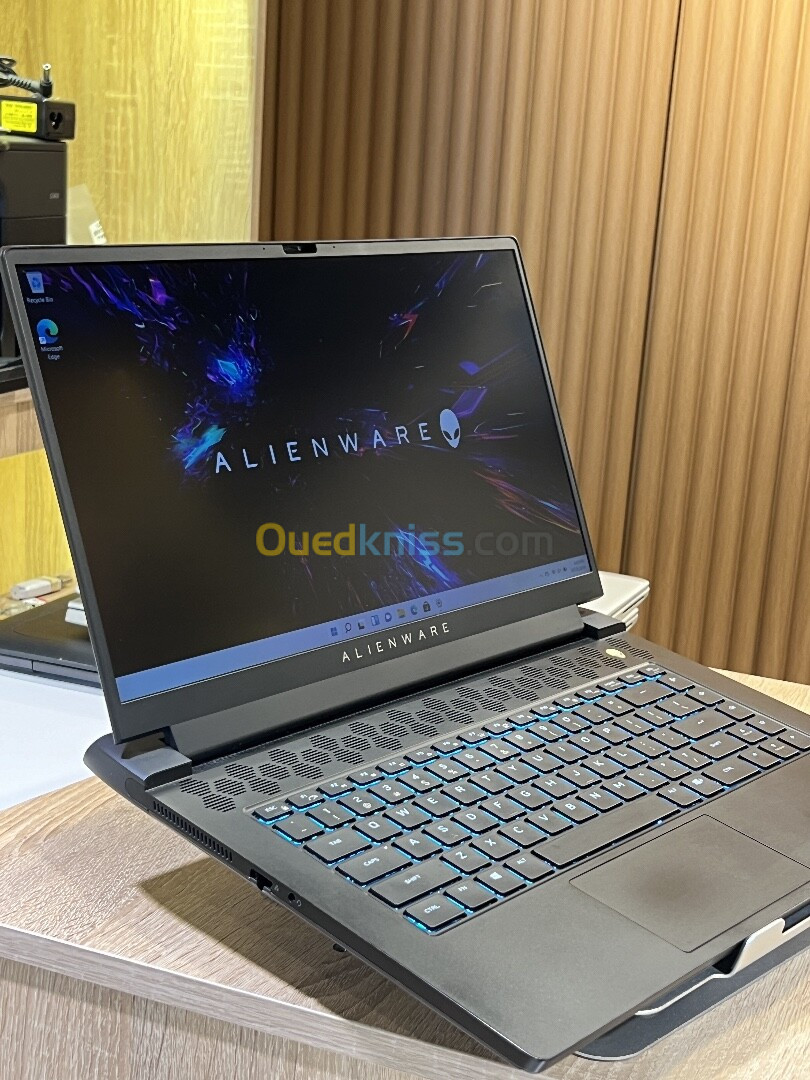 Alienware m15 R5 15.6" FHD AMD Ryzen 7 5800H 16GB DDR4 RAM, 512GB SSD, GeForce RTX 3060 Graphics