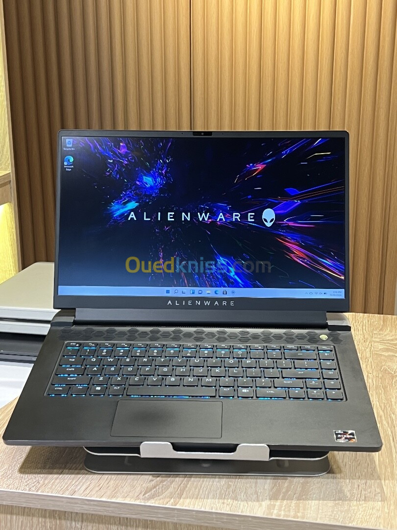 Alienware m15 R5 15.6" FHD AMD Ryzen 7 5800H 16GB DDR4 RAM, 512GB SSD, GeForce RTX 3060 Graphics