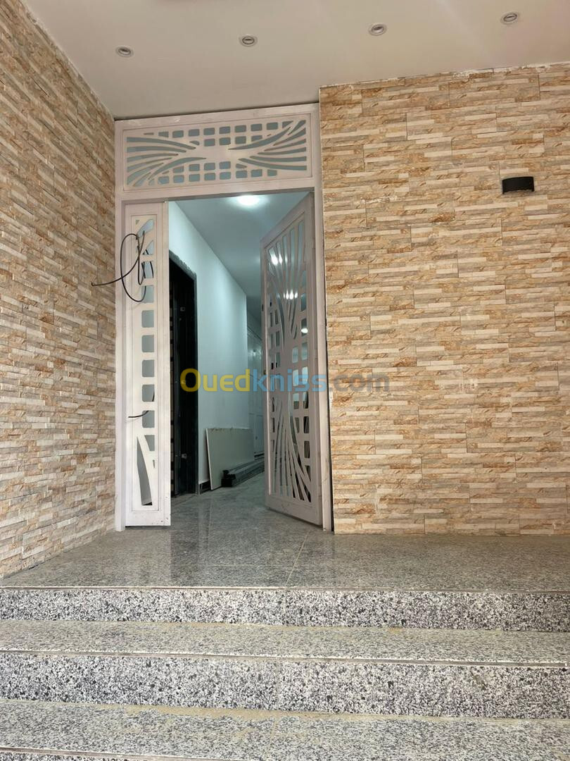 Vente Appartement F3 Alger Bordj el bahri