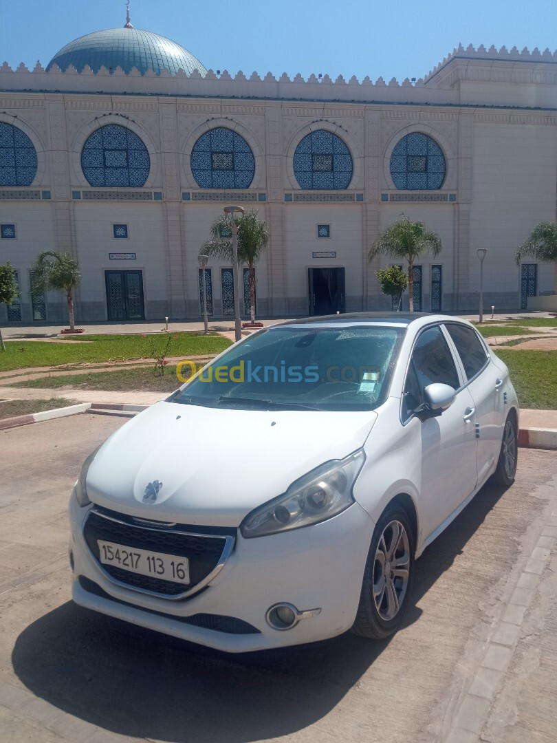 Peugeot 208 2013 Allure