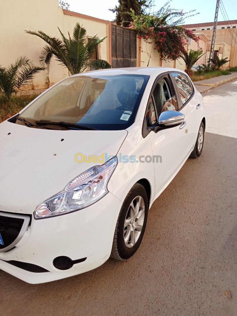 Peugeot 208 2015 Active Facelift