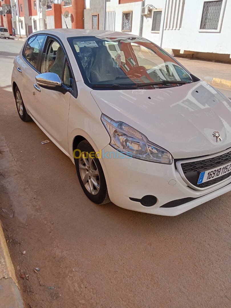 Peugeot 208 2015 Active Facelift