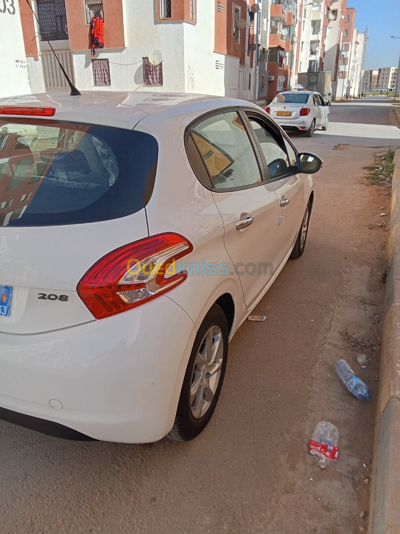 Peugeot 208 2015 Active