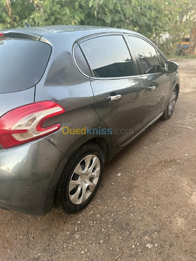 Peugeot 208 2013 208