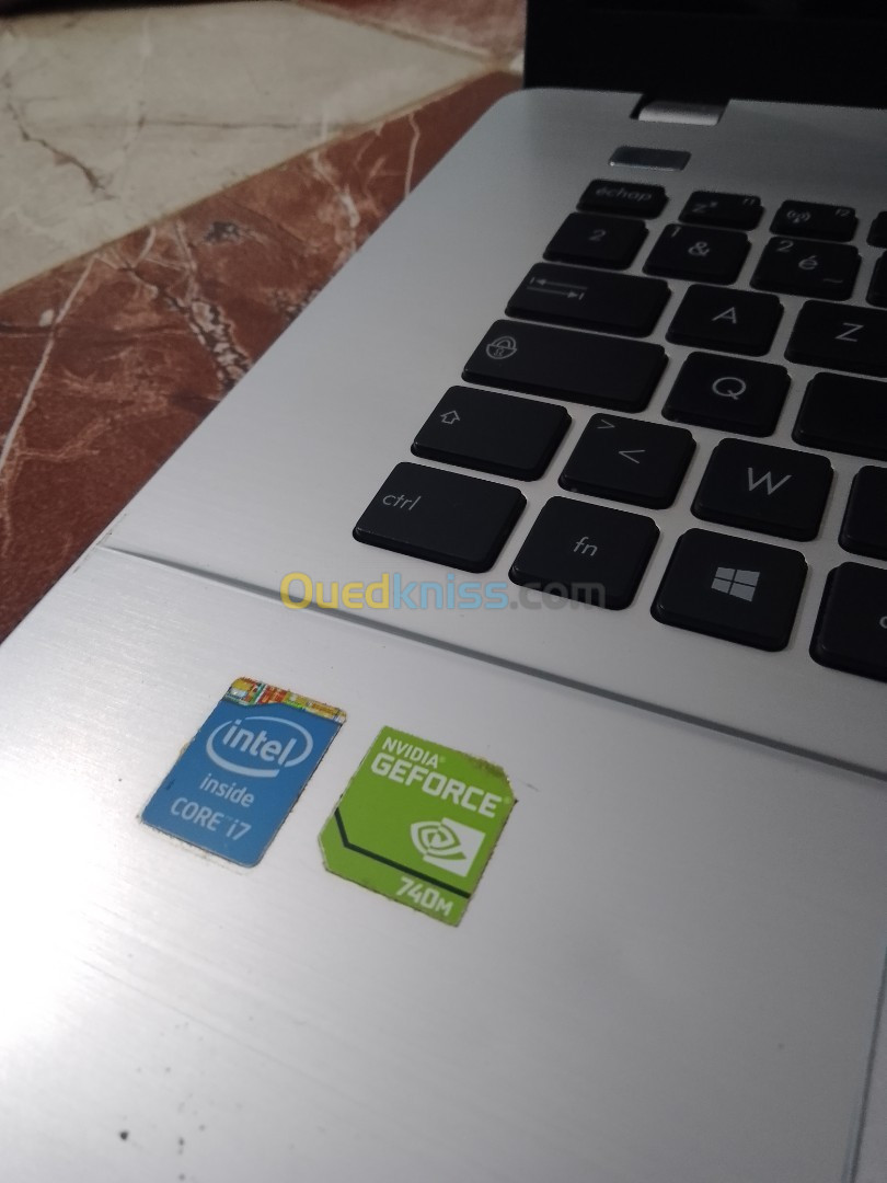 حاسوب ازوس i7 / ssd / رام 6/كارت جرافيك nvidia  شاشة حجم كبير 17 بوس Hd / بطارية جيدة حالة شبه جديد