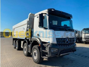 Mercedes Camion à benne 2024