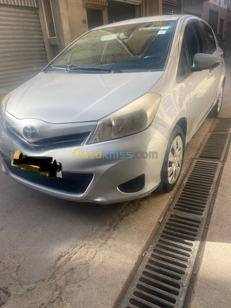 Toyota Yaris 2012 Touch