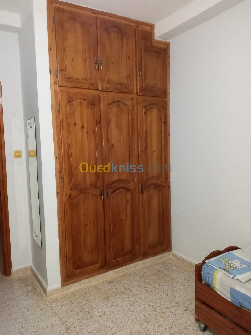 Location vacances Appartement F3 Chlef Sidi abderrahmane