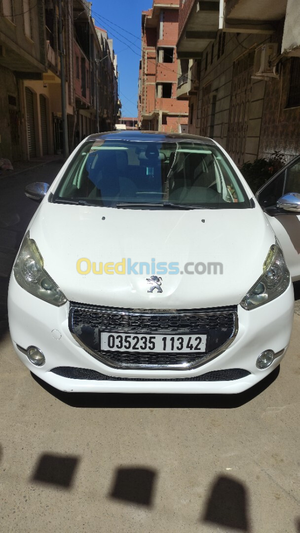 Peugeot 208 2013 Allure