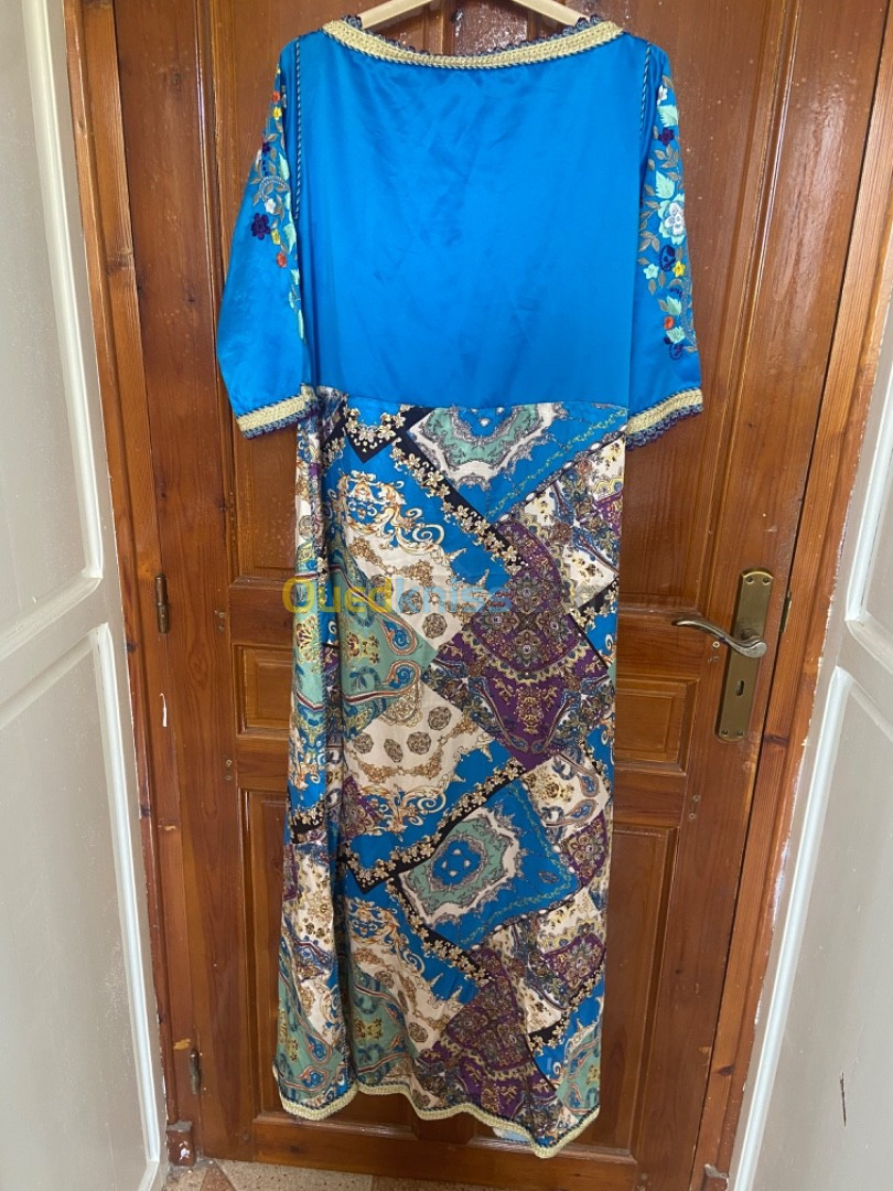 Caftan algérien avec ceinture 