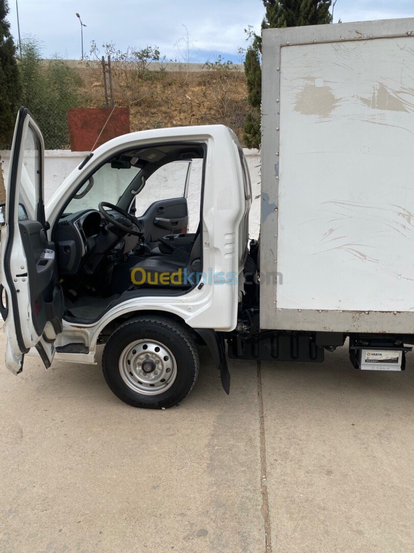 Kia K2500 2019 Conteneur