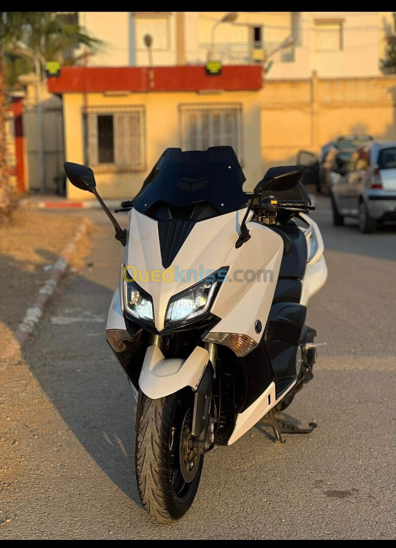 Yamaha yamaha tmax iron 2015