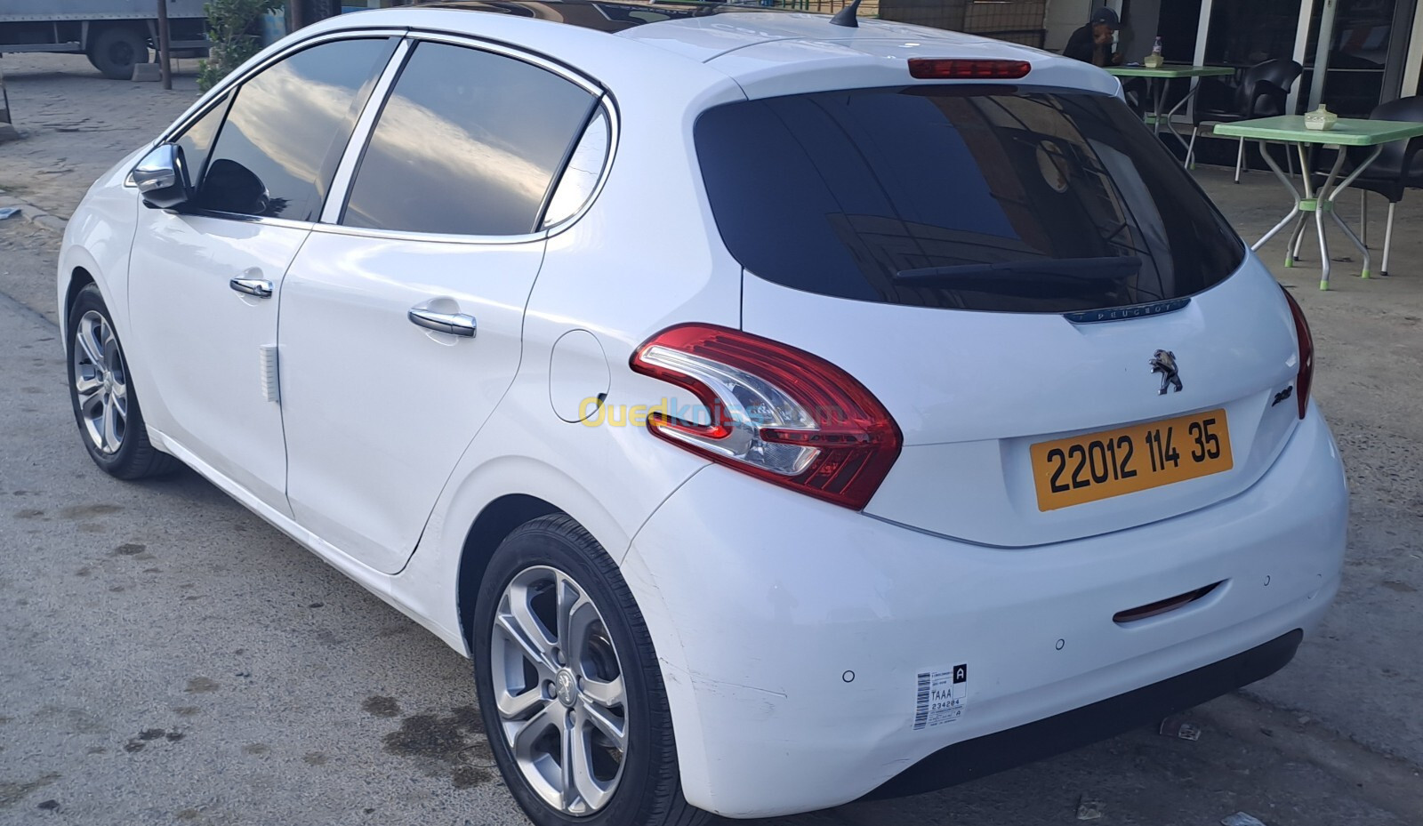 Peugeot 208 2014 Allure