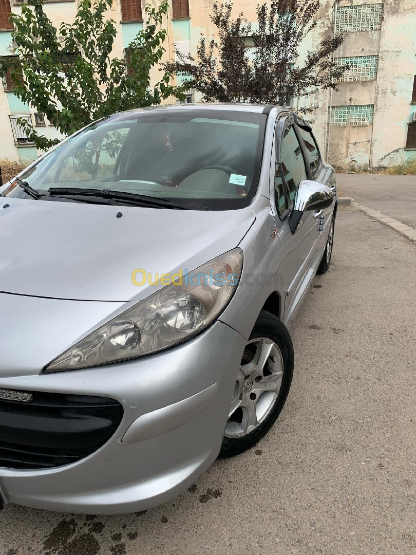 Peugeot 207 2008 