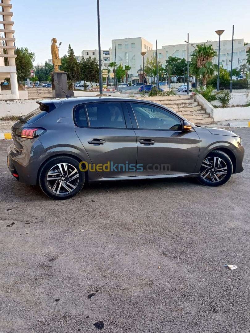 Peugeot 208 2022 Allure