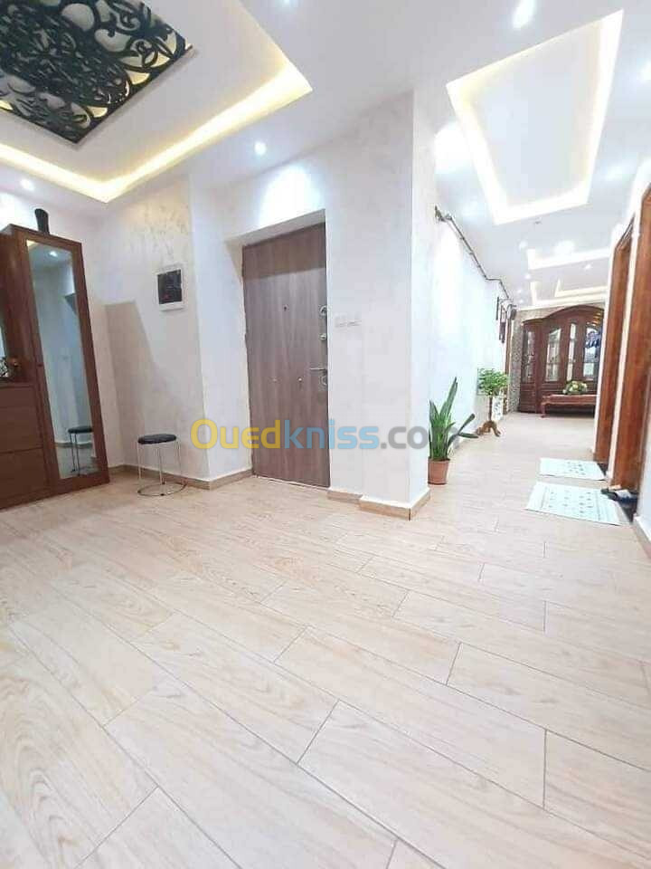 Vente Appartement F5 Jijel Jijel