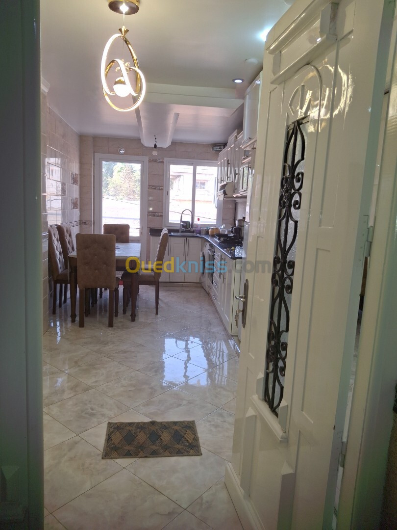 Location vacances Appartement F3 Alger Bordj el kiffan