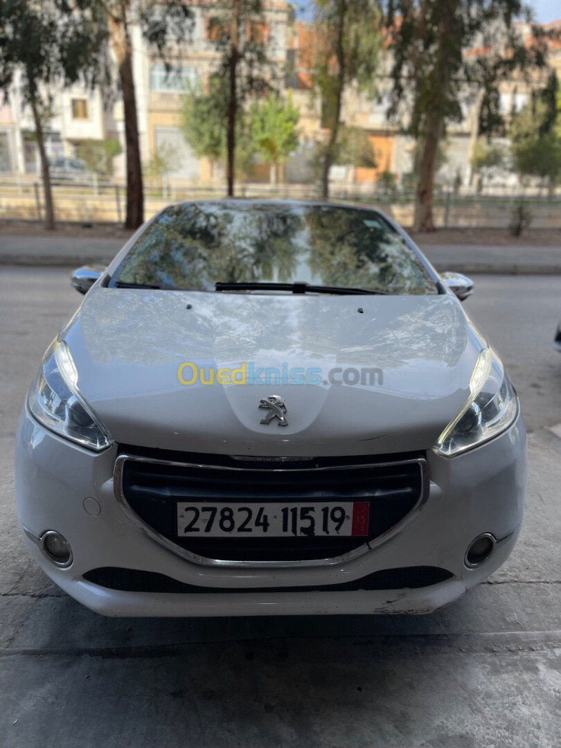 Peugeot 208 2015 Allure