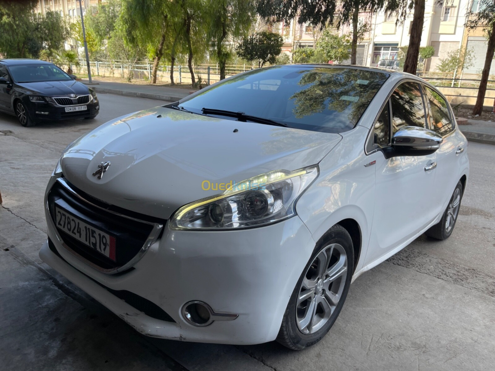 Peugeot 208 2015 Allure