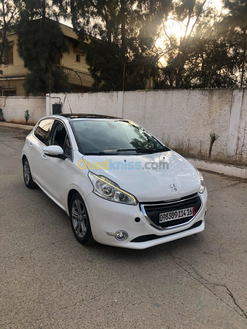 Peugeot 208 2014 Allure