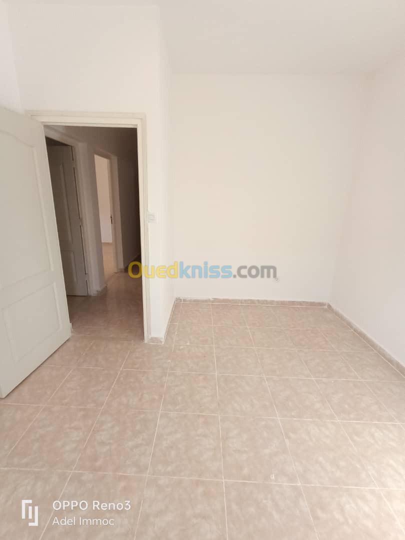 Location Appartement F4 Annaba Annaba