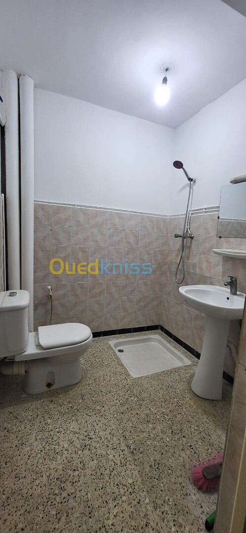 Location Appartement F5 Annaba Annaba