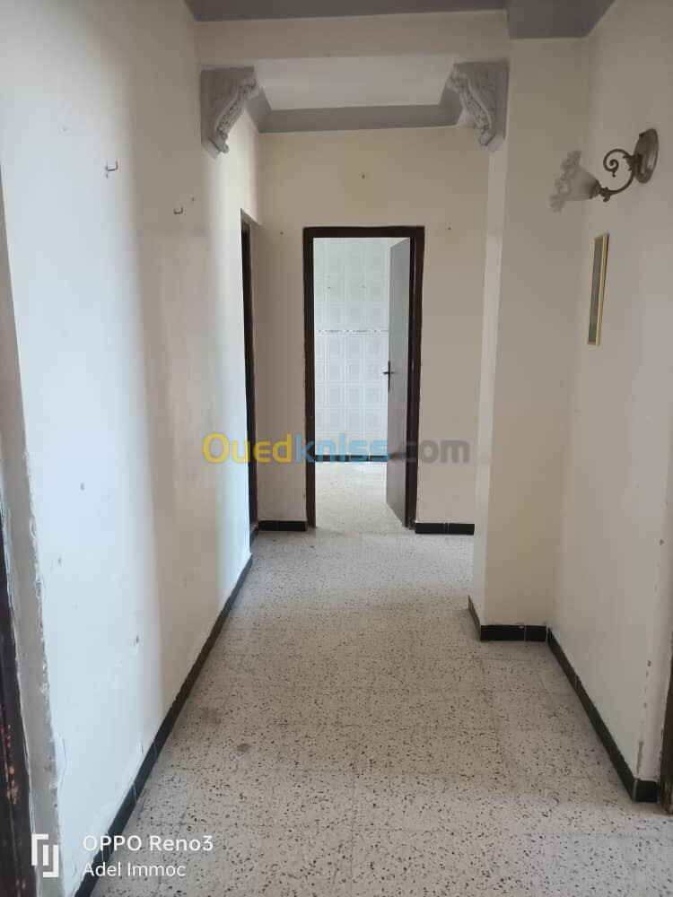 Location Appartement F4 Annaba Annaba