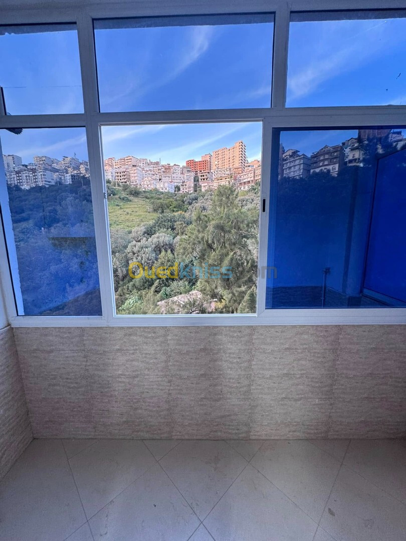 Location Appartement F4 Annaba Annaba