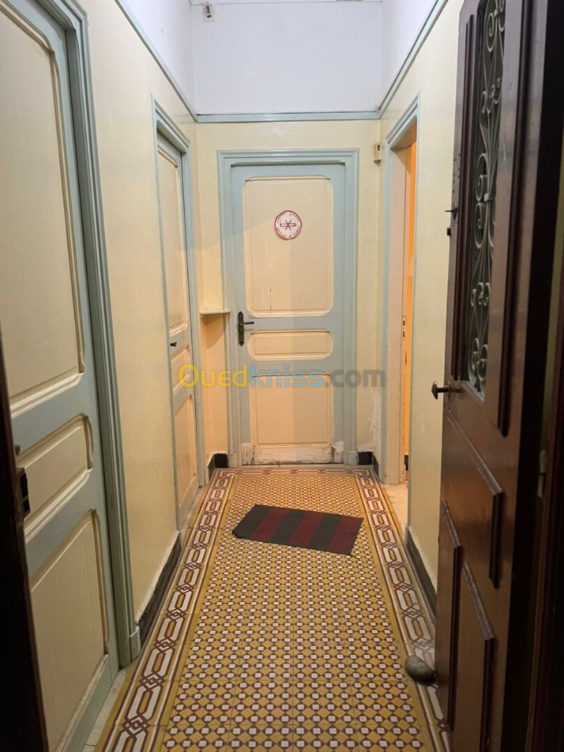 Location Appartement F5 Annaba Annaba