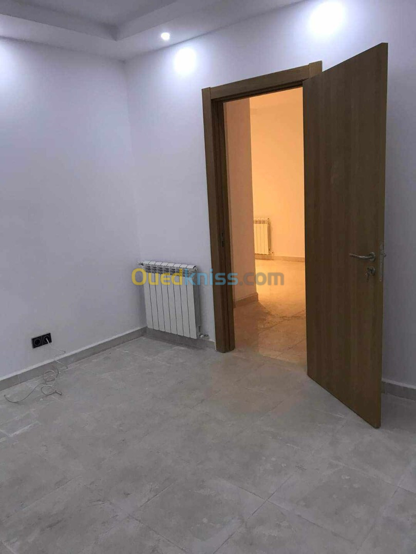 Vente Appartement F5 Annaba Annaba