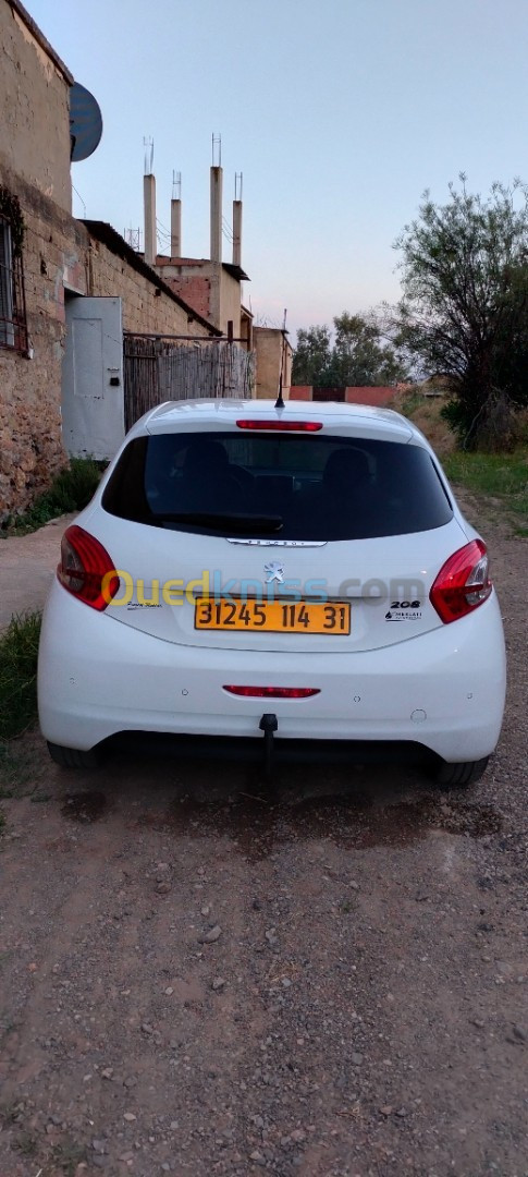 Peugeot 208 2014 Allure sans toit