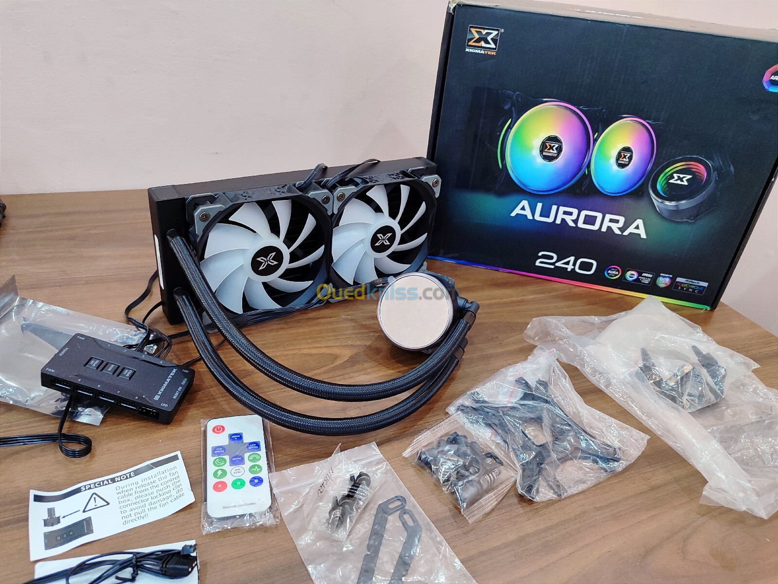 WATER COOLING XIGMATEK AURORA 240 ARGB AVEC COMMANDE ET CONTRÔLEUR