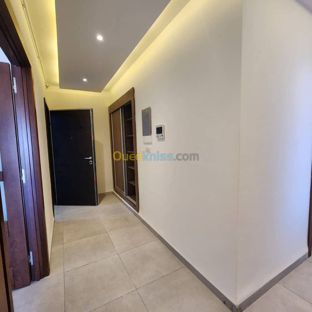 Vente Appartement F4 Alger Bordj el bahri