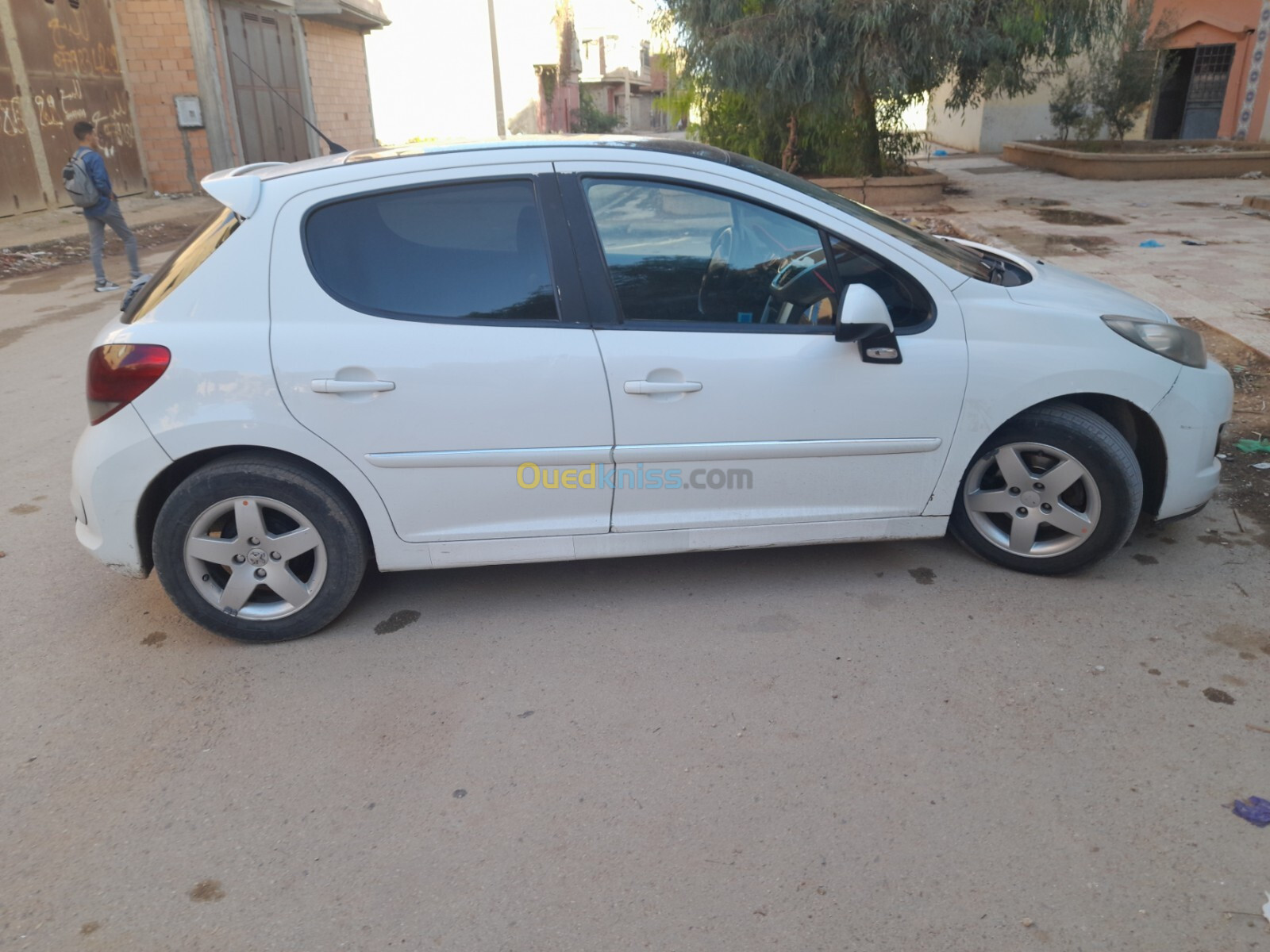 Peugeot 207 2011 