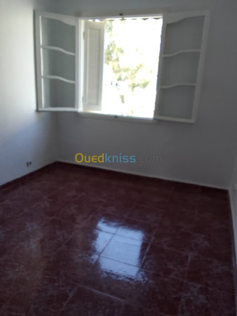 Location Appartement F4 Alger Cheraga