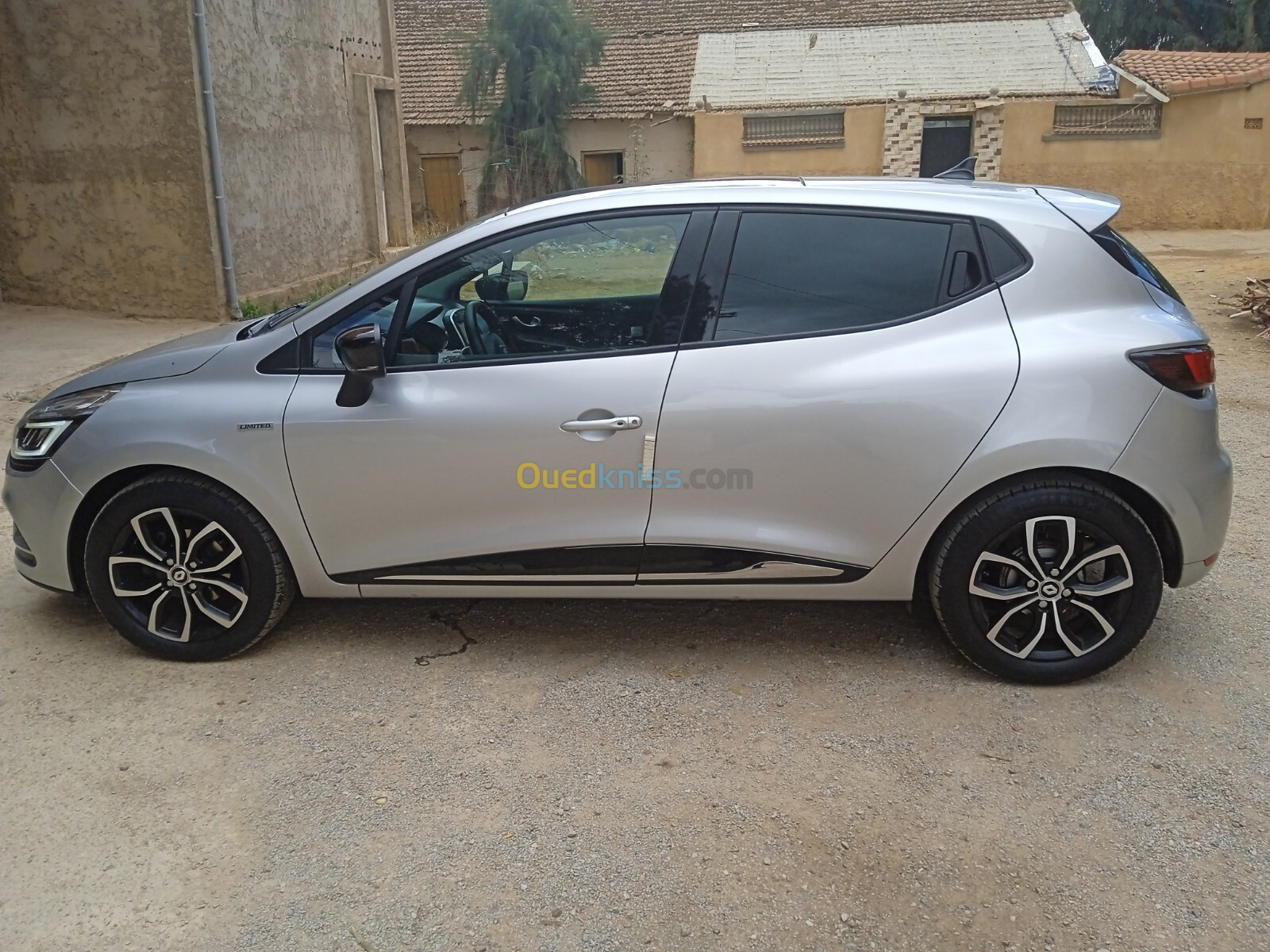 Renault Clio 4 2022 Limited 2