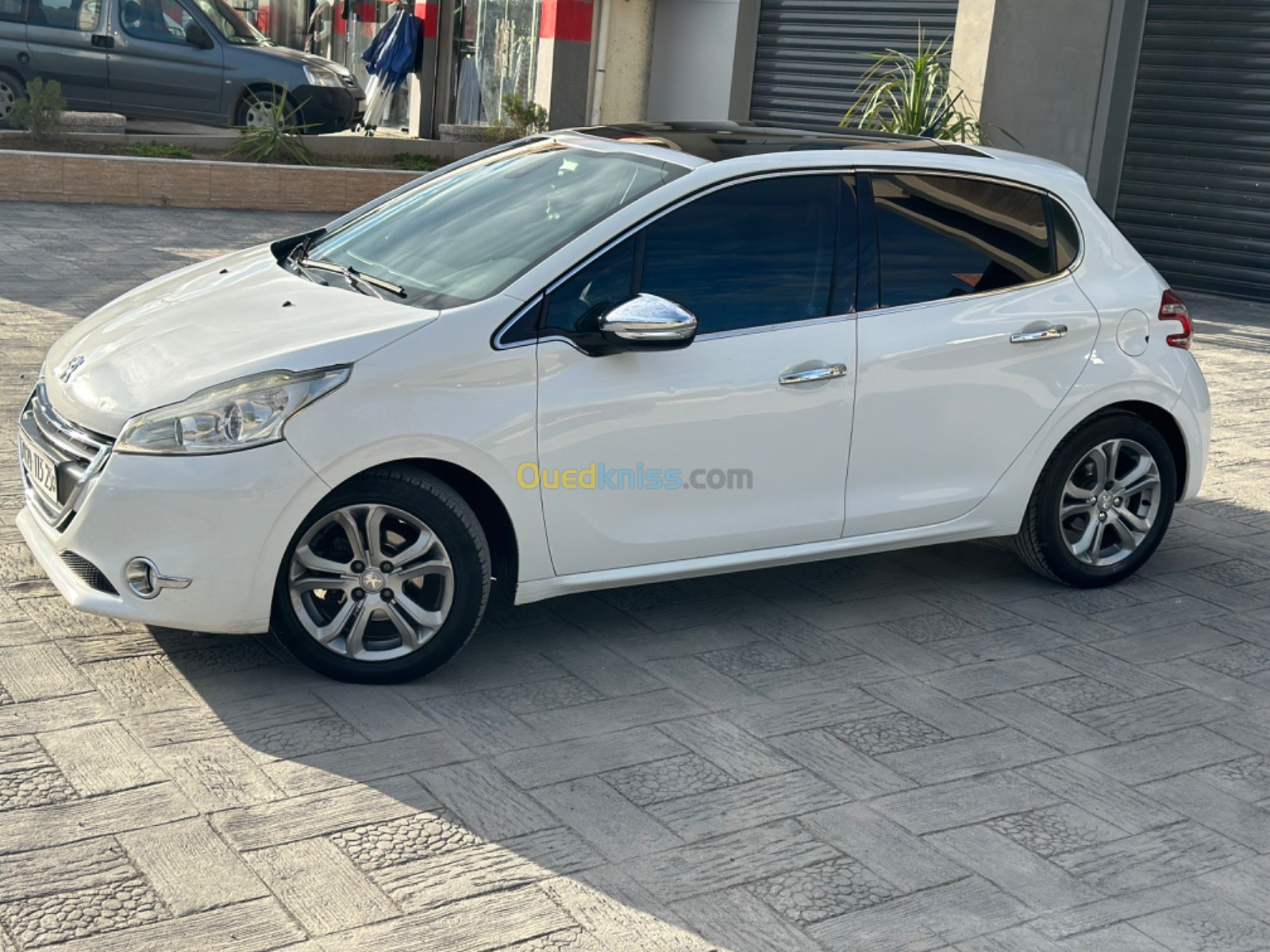 Peugeot 208 2015 Allure