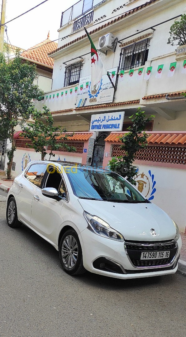 Peugeot 208 2015 Allure Facelift