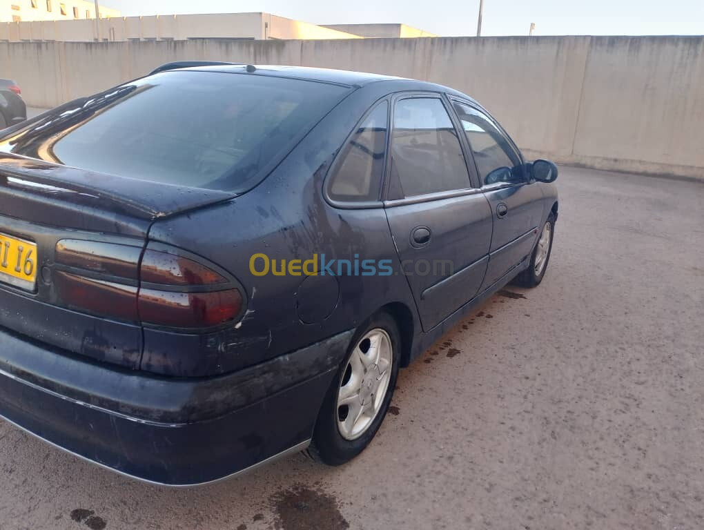 Renault Laguna 1 2001 Laguna 1