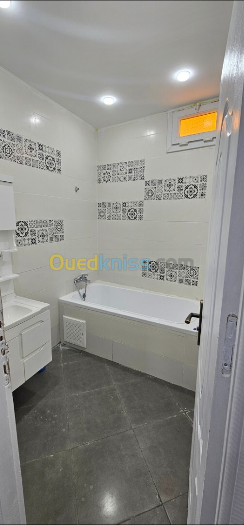 Location Niveau De Villa F4 Alger Kouba