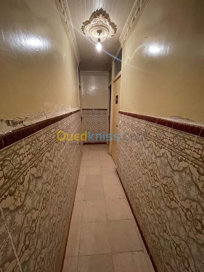 Location Appartement F5 Constantine Ain smara